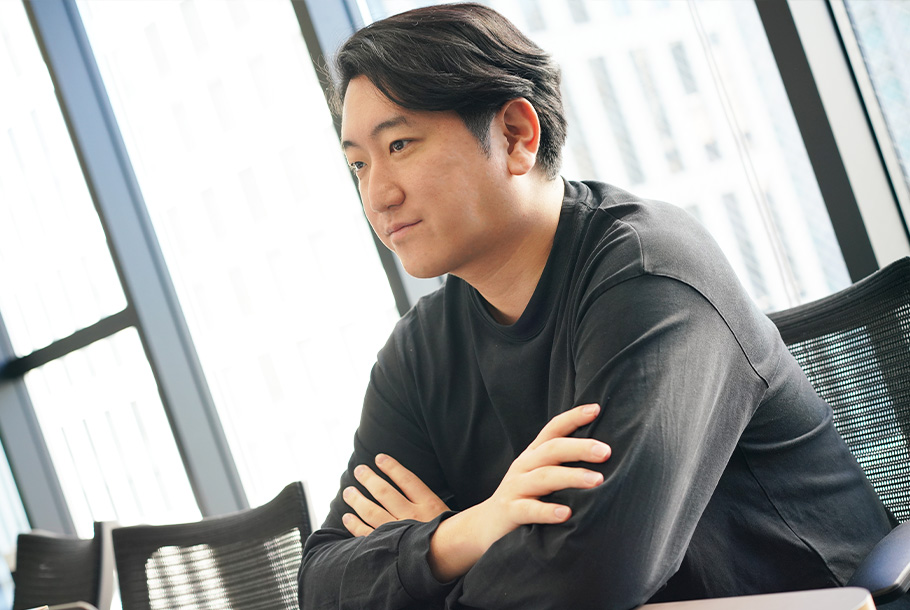 “Breaking Down Past Successes and Ideologies, Continuing to Challenge Without Fear of Change”. CEO Keito Noguchi Discusses the Theme for Brave group’s 8th Fiscal Year.